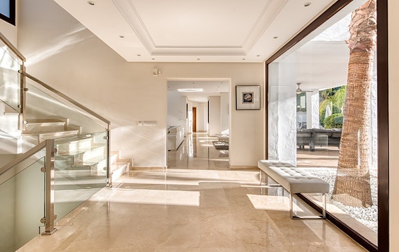 En megler med gode referanser - SPANIA1.no