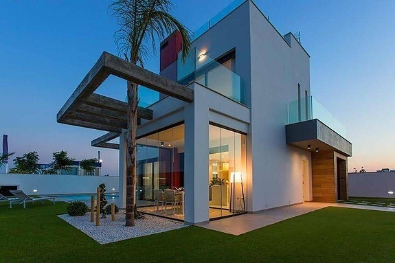 En megler med gode referanser - SPANIA1.no