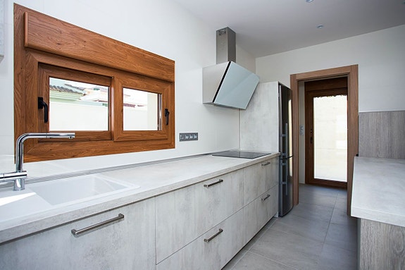 En megler med gode referanser - SPANIA1.no