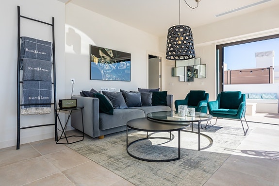 En megler med gode referanser - SPANIA1.no