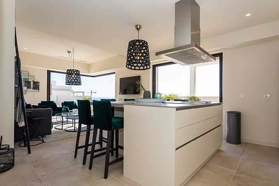 En megler med gode referanser - SPANIA1.no