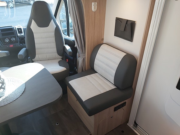 Sunlight Sunlight Registrert for 5 personer med Isofix 9 of 26