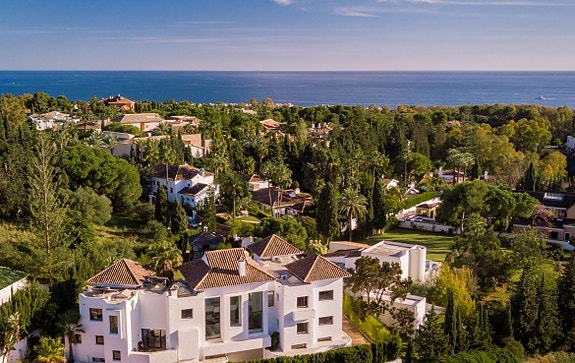 En megler med gode referanser - SPANIA1.no