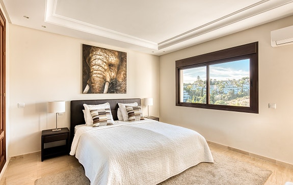 En megler med gode referanser - SPANIA1.no