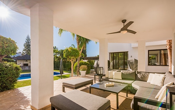 En megler med gode referanser - SPANIA1.no