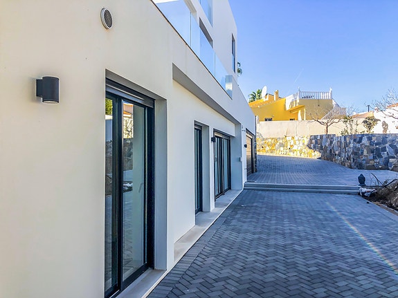 En megler med gode referanser -  SPANIA1.no