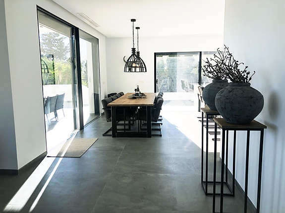 En megler med gode referanser -  SPANIA1.no