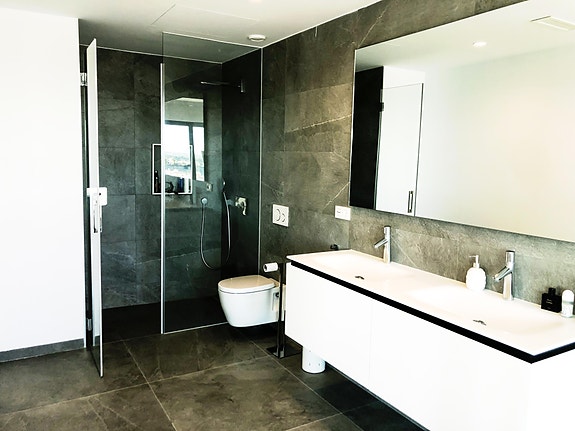 En megler med gode referanser -  SPANIA1.no