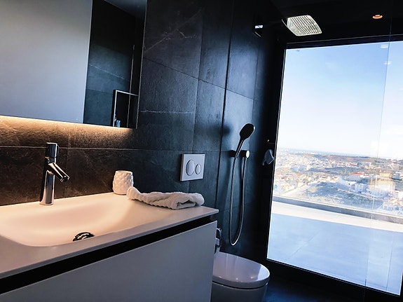 En megler med gode referanser -  SPANIA1.no