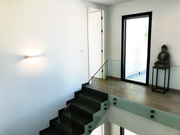 En megler med gode referanser -  SPANIA1.no