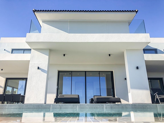 En megler med gode referanser -  SPANIA1.no