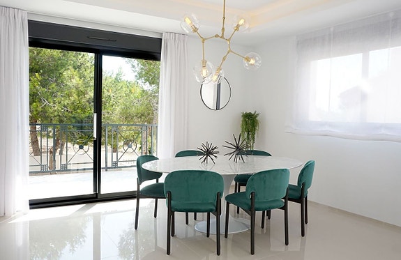 En megler med gode referanser -  SPANIA1.no