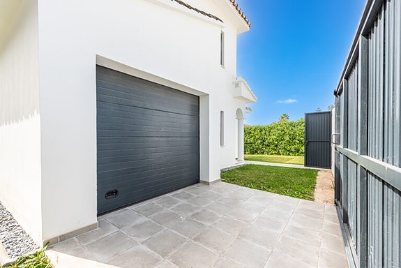 En megler med gode referanser - SPANIA1.no