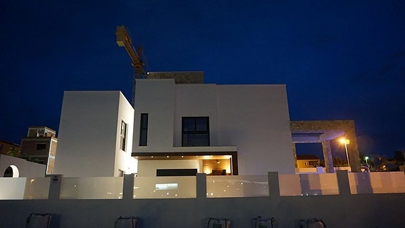 En megler med gode referanser - SPANIA1.no