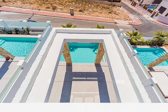 En megler med gode referanser - SPANIA1.no