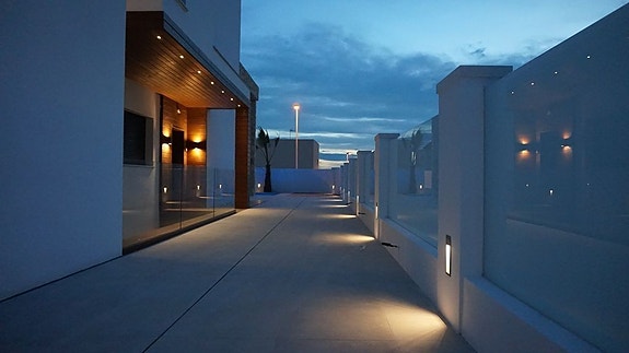 En megler med gode referanser - SPANIA1.no