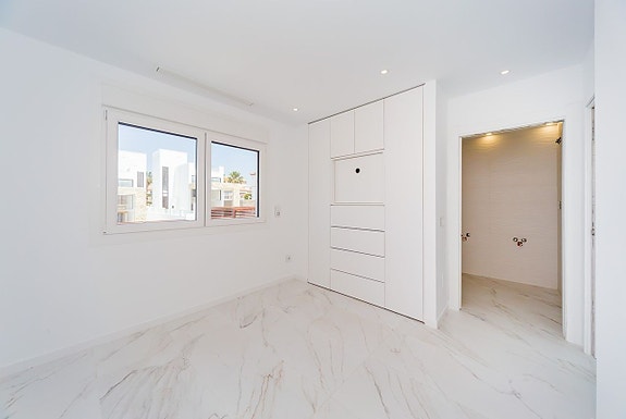 En megler med gode referanser - SPANIA1.no