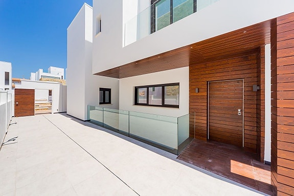 En megler med gode referanser - SPANIA1.no