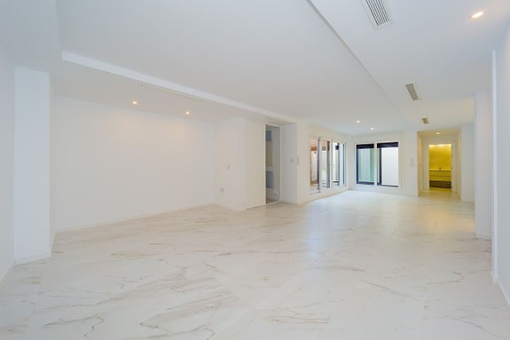 En megler med gode referanser - SPANIA1.no