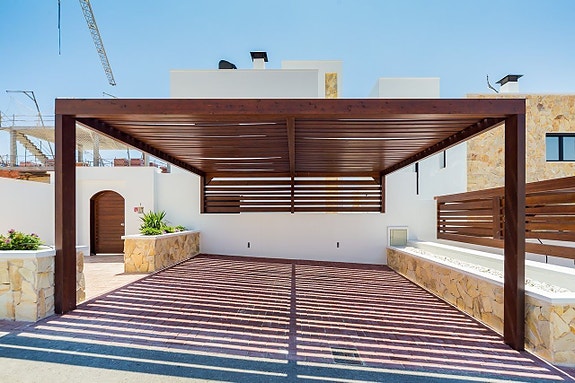 En megler med gode referanser - SPANIA1.no