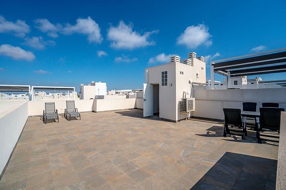 En megler med gode referanser - SPANIA1.no