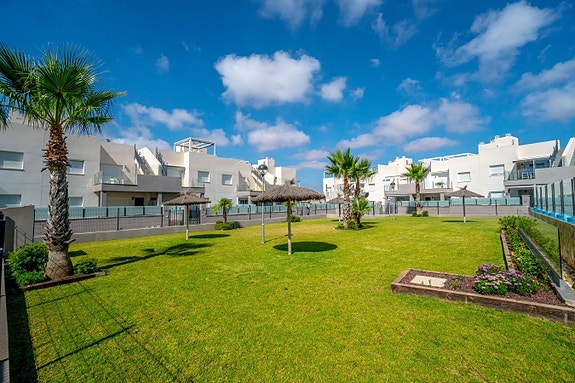 En megler med gode referanser - SPANIA1.no