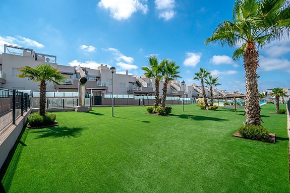 En megler med gode referanser - SPANIA1.no