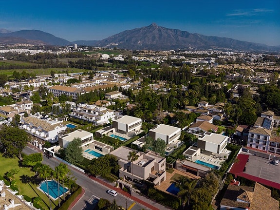 En megler med gode referanser - SPANIA1.no