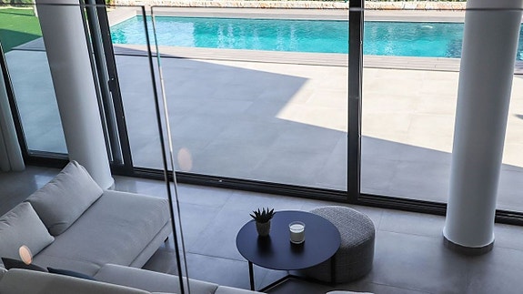 En megler med gode referanser -  SPANIA1.no