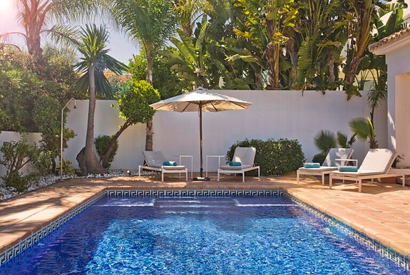 En megler med gode referanser - SPANIA1.no