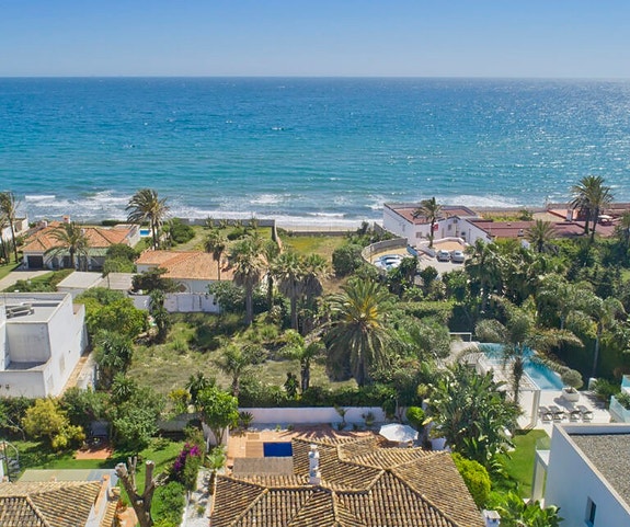 En megler med gode referanser - SPANIA1.no