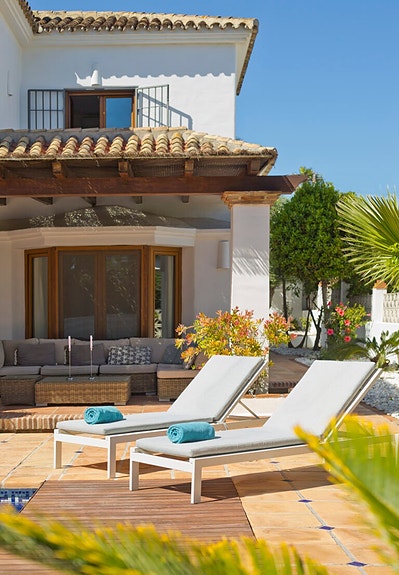 En megler med gode referanser - SPANIA1.no