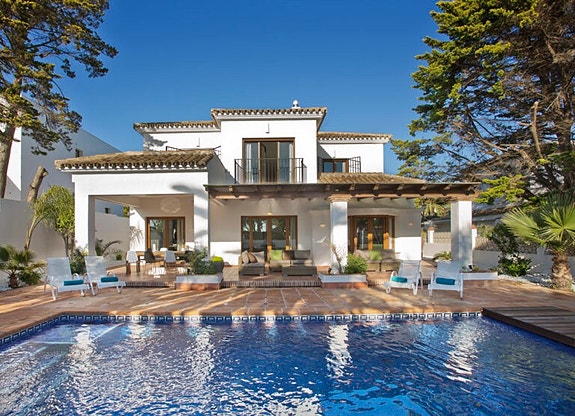 En megler med gode referanser - SPANIA1.no