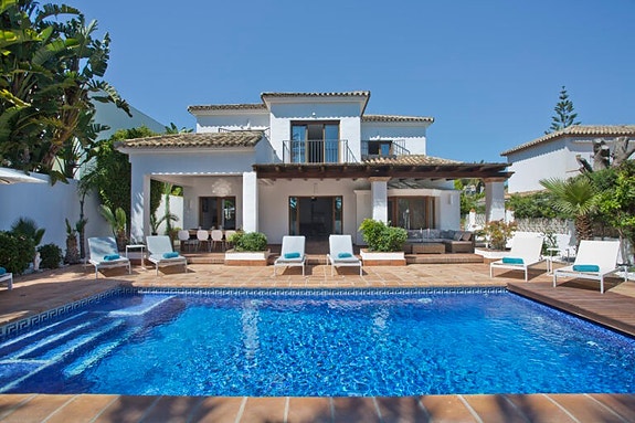 En megler med gode referanser - SPANIA1.no