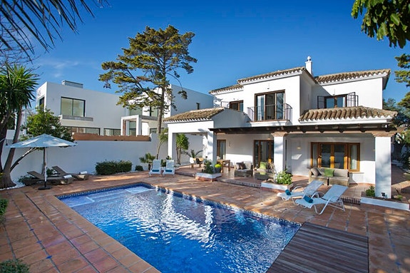 En megler med gode referanser - SPANIA1.no