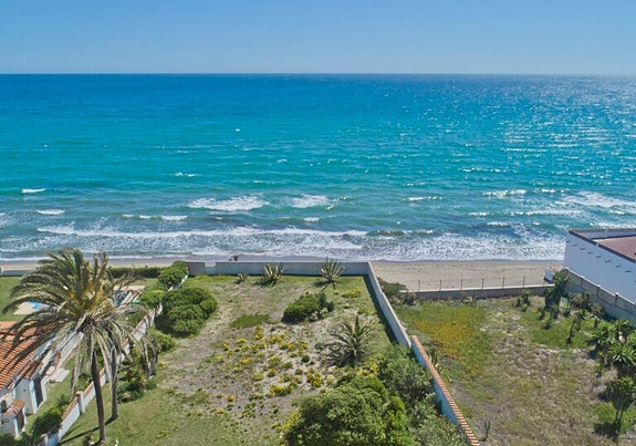 En megler med gode referanser - SPANIA1.no