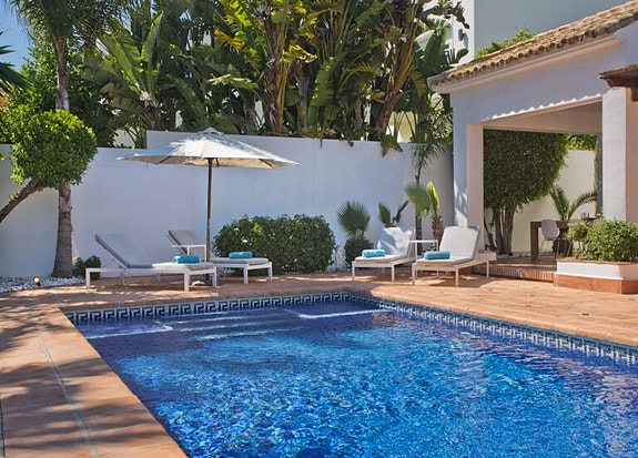 En megler med gode referanser - SPANIA1.no