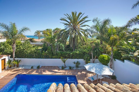 En megler med gode referanser - SPANIA1.no