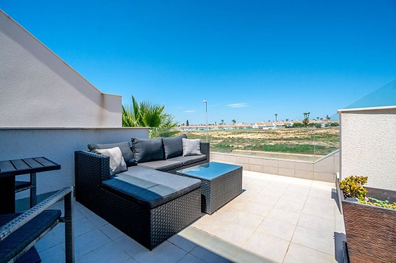 En megler med gode referanser -  SPANIA1.no