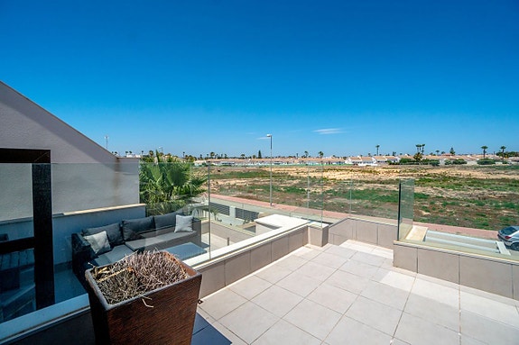 En megler med gode referanser -  SPANIA1.no