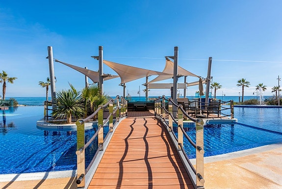 En megler med gode referanser - SPANIA1.no