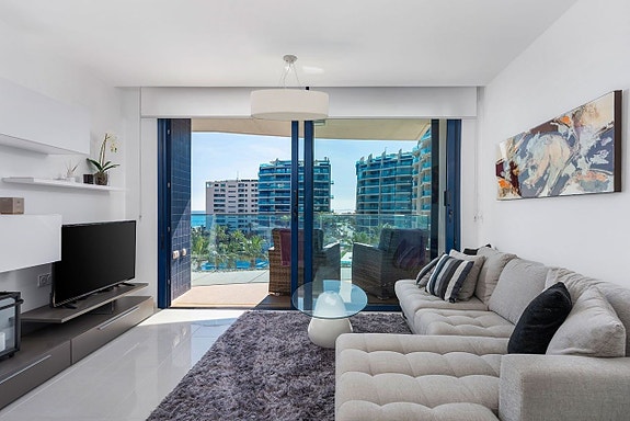 En megler med gode referanser - SPANIA1.no