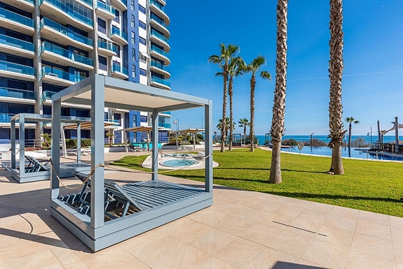 En megler med gode referanser - SPANIA1.no