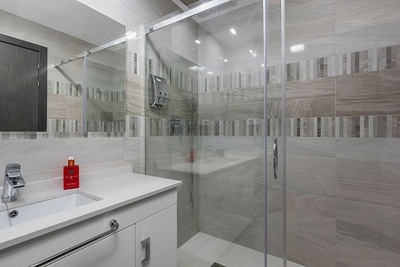 En megler med gode referanser - SPANIA1.no