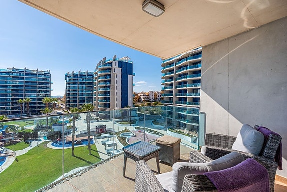 En megler med gode referanser - SPANIA1.no