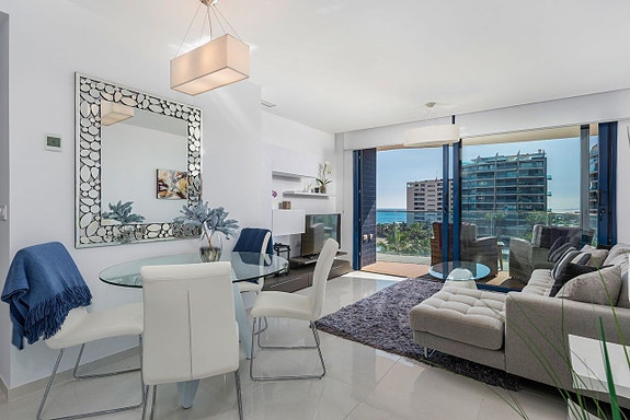 En megler med gode referanser - SPANIA1.no