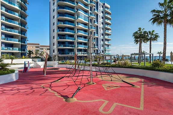 En megler med gode referanser - SPANIA1.no