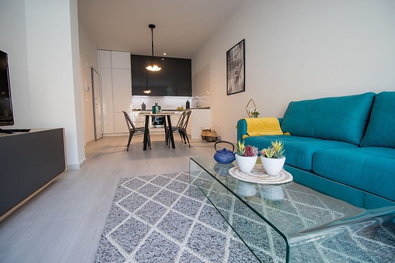 En megler med gode referanser - SPANIA1.no