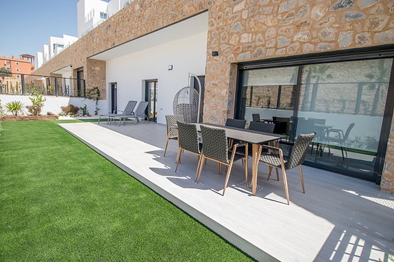 En megler med gode referanser - SPANIA1.no