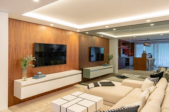 En megler med gode referanser - SPANIA1.no